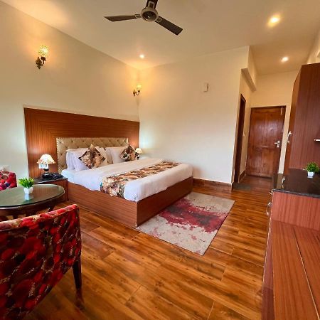 Hotel Kempty - A Boutique Hotel, 穆索里 外观 照片