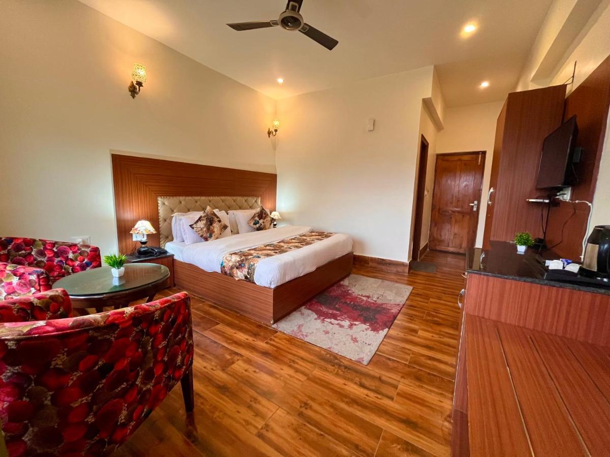 Hotel Kempty - A Boutique Hotel, 穆索里 外观 照片